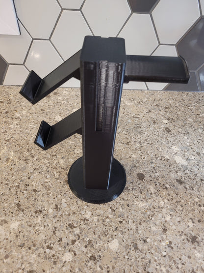 Gaming accessories stand