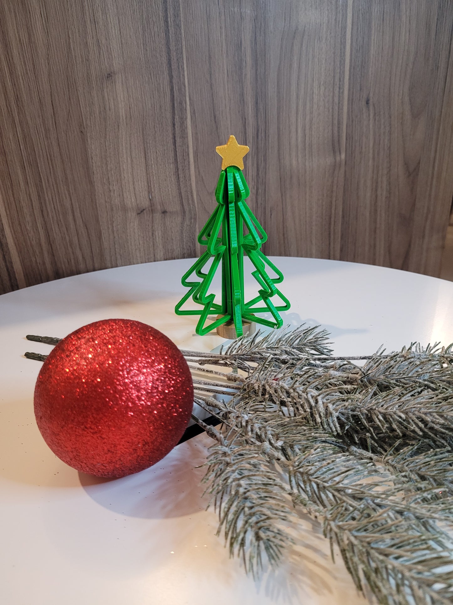 Christmas tree hollow with star topper
